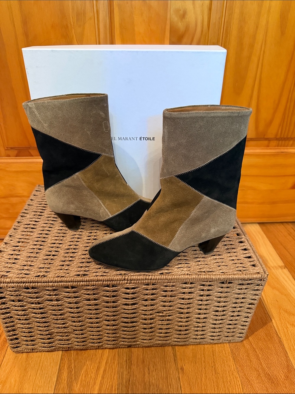 Isabel Marant Two-Tone Suede Mid-Calf Boots in Olive and Black - Picture 4 of 7